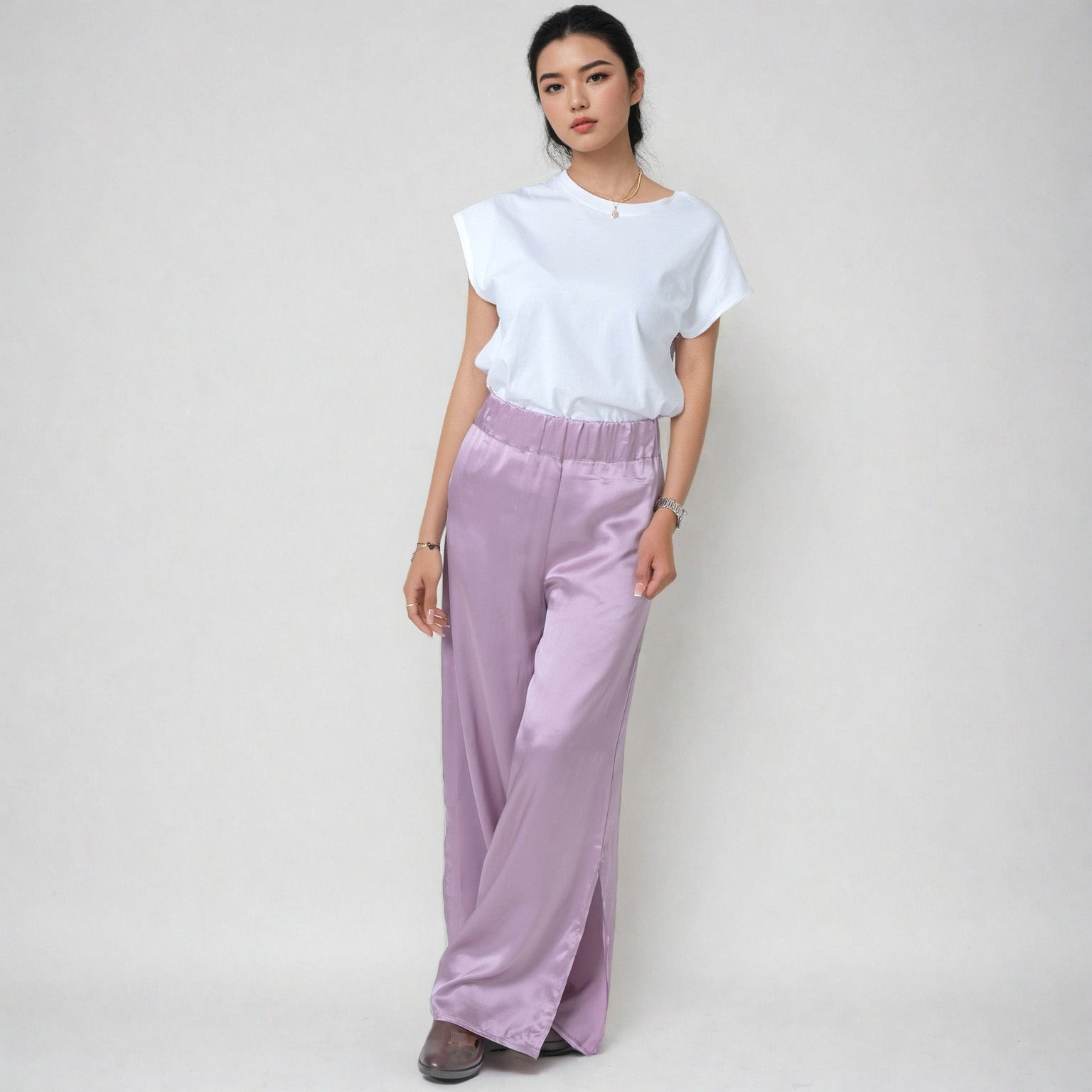 Pantalon à fentes en satin de soie mauve