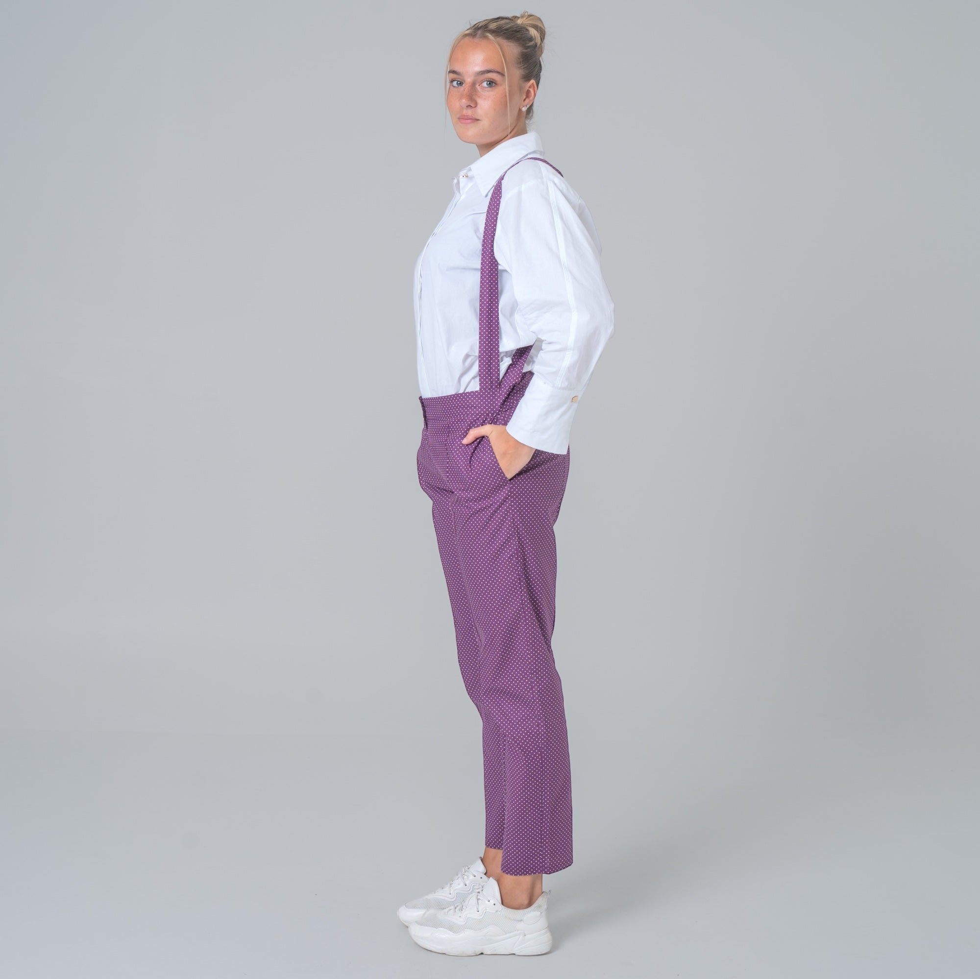 Lilac cotton poplin suspender pants with white polka dots