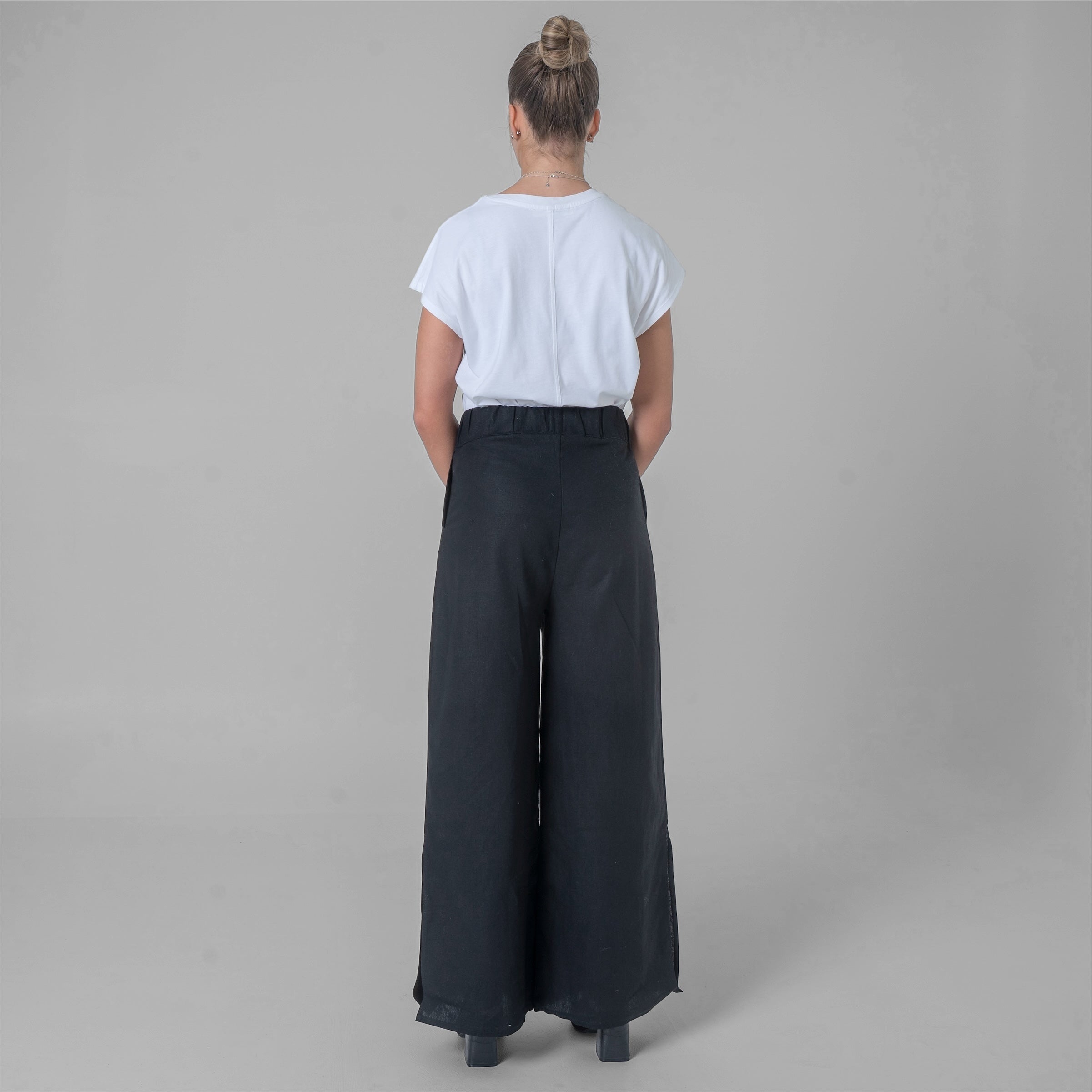 Black cotton and linen slit pants