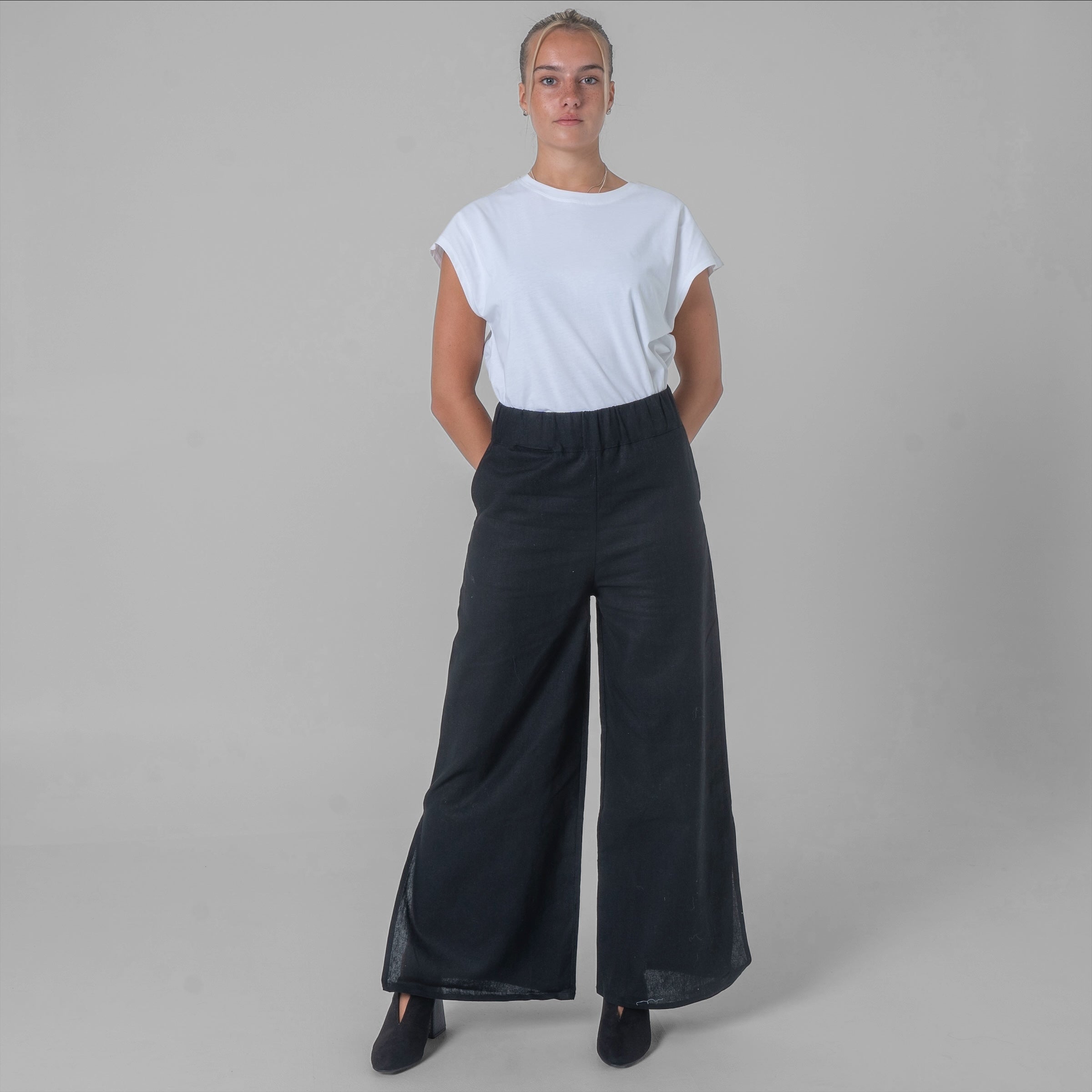 Black cotton and linen slit pants